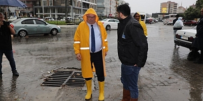   Başkan Ertaş, yağmurla mücadelede sahada