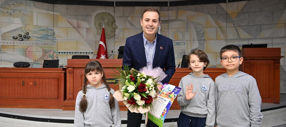 AKIN, ÖĞRENCİLERİ BELEDİYEDE AĞIRLADI