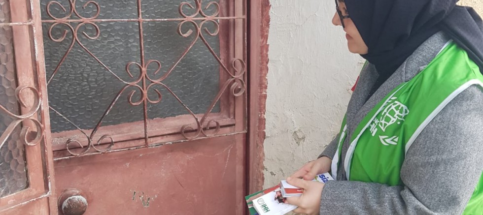 BALIKESİR İHH'DAN BURHANİYE'DE İHTİYAÇ SAHİBİ AİLELERE DESTEK