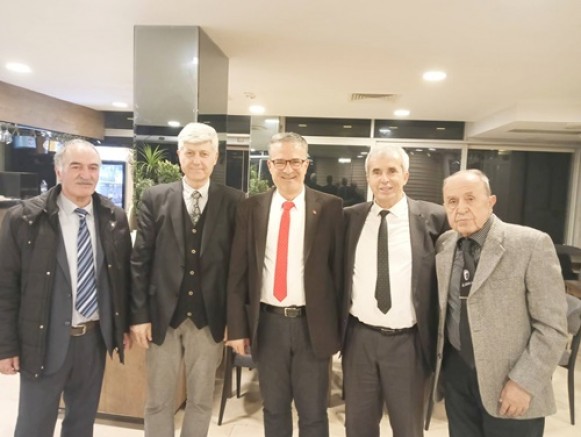 Balıkesir’in Efsane Okul Müdürleri Geleneksel Buluşmada Bir Araya Geldi