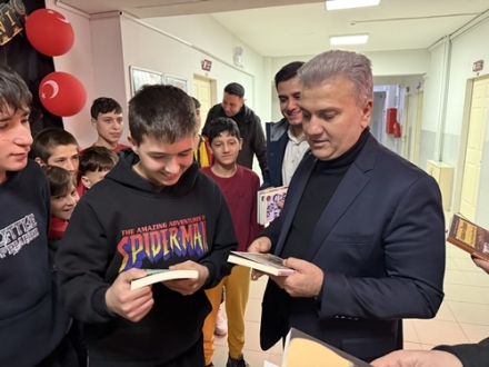 CANBEY SEVGİ EVLERİ'NDE ÇOCUKLARLA SAHUR YAPTI