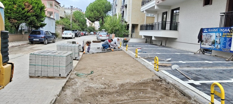 Edremit Belediyesi’nde altyapı çalışmaları devam ediyor