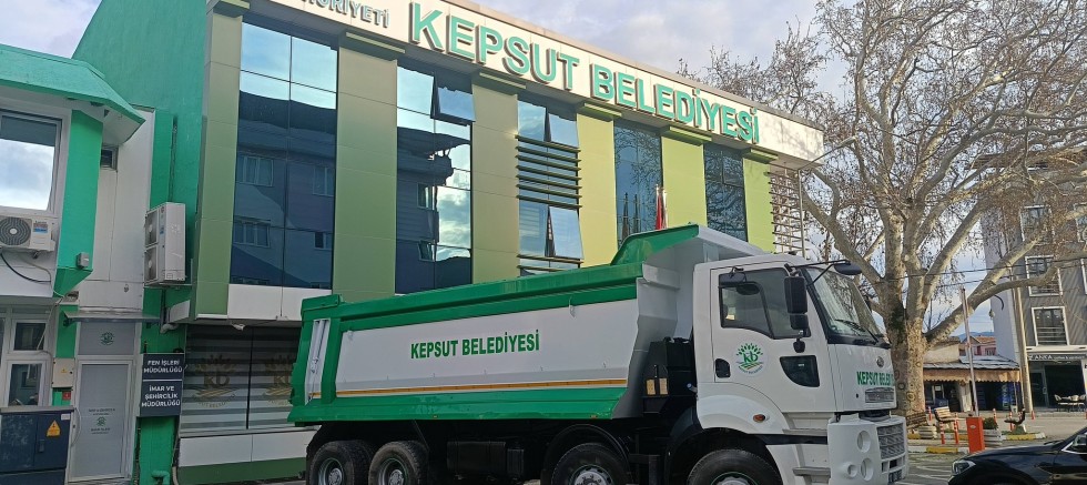 Kepsut Belediyesi Araç Filosunu Güçlendirmeye Devam Ediyor