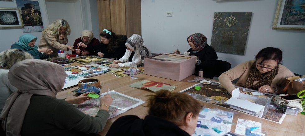 BBB KADIN ODAKLI HİZMETLERİYLE ÖNE ÇIKIYOR