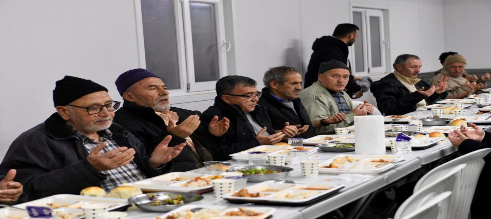 TAŞPINAR KÖYÜ’NDE İLK İFTAR BULUŞMASI