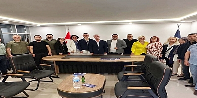 ANAHTAR PARTİ BALIKESİR İL BAŞKANI AHMET SAĞLAM: EDREMİT İLÇE TEŞKİLATIMIZLA VERİMLİ BİR TOPLANTI GERÇEKLEŞTİRDİK