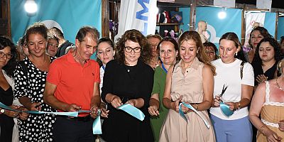 AYVALIK’TA KADIN EMEĞİ ÇARŞISI’NA YOĞUN İLGİ