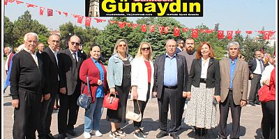 BALIKESİR'DE 19 MAYIS KUTLAMALARI DEMOKRAT PARTİ'DEN ATATÜRK ANITI'NA ÇELENK SUNMA