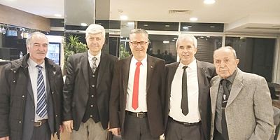 Balıkesir’in Efsane Okul Müdürleri Geleneksel Buluşmada Bir Araya Geldi