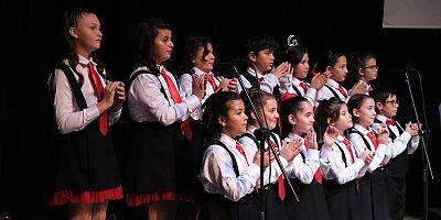 CUMHURİYETİN 102. YILI ALTIEYLÜL’DE, GURUR VE COŞKUYLA KUTLANDI